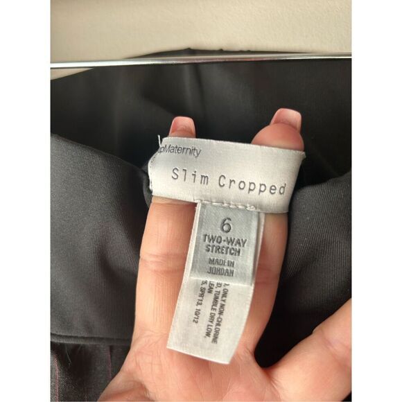 GAP Maternity dress pants - slim cropped size 6 in EUC - Picture 8 of 9